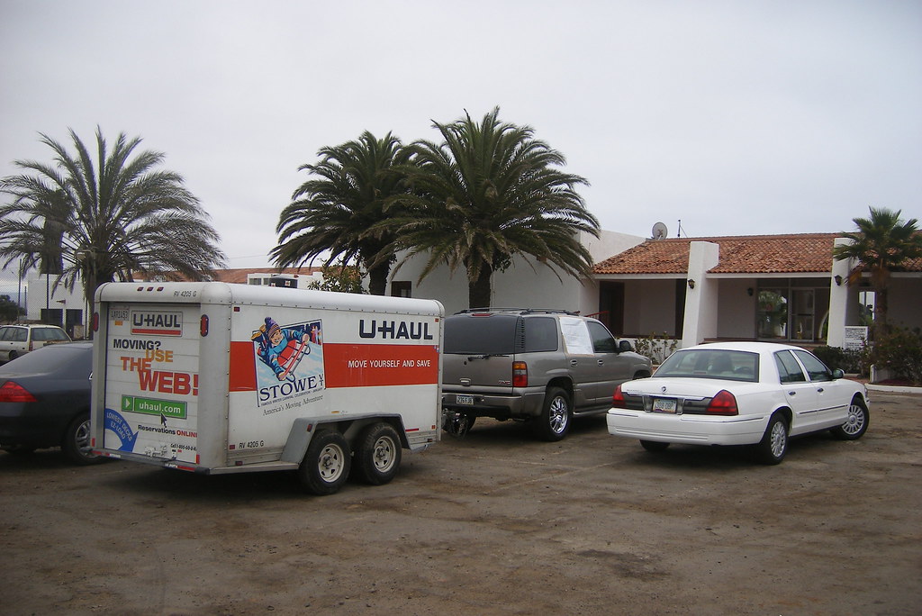 Outside Hotel La Pinta, San Quintin I wonder if you're sup… Flickr