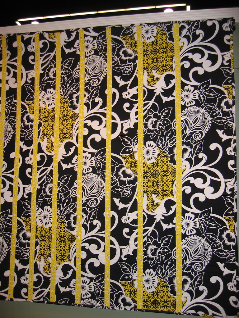 black white yellow quilt 2 Ellie Waldron Flickr
