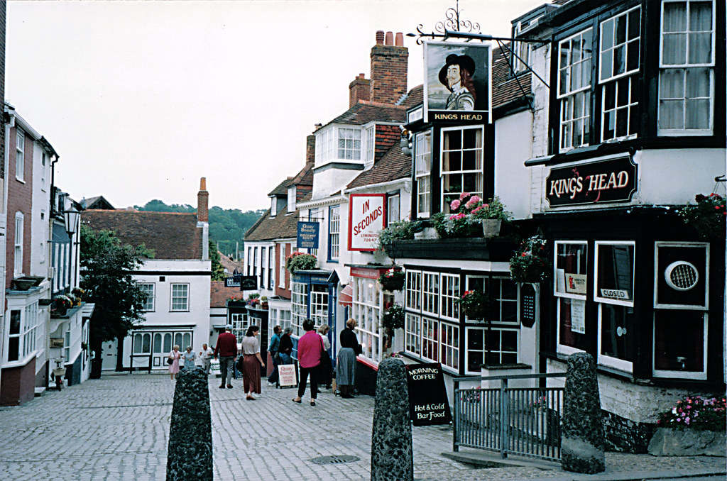 Lymington, Hampshire, England Old Street in Lymington (1) Flickr