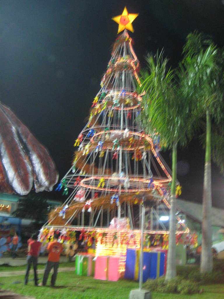 Davao People's Park Christmas Tree in the park. Thomas Martin Flickr