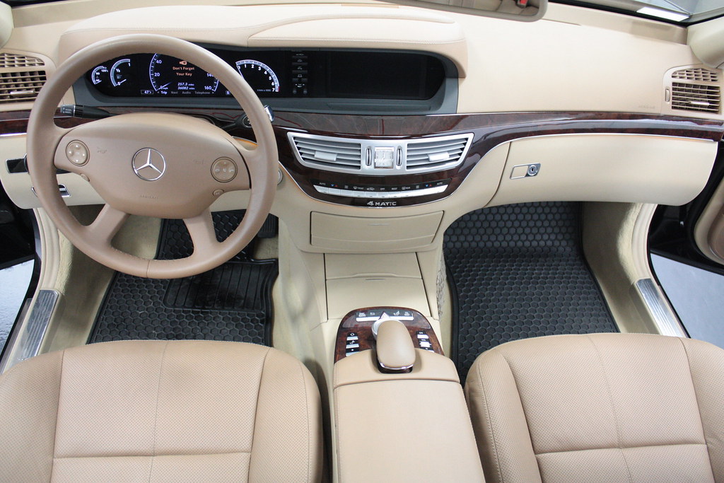 Black MercedesBenz S550 Interior Cockpit Black 2009 Merce… Flickr