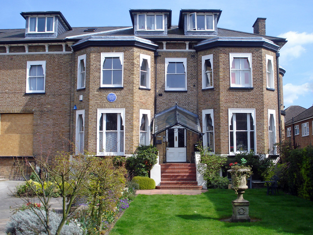 207 Hook Road Enid Blyton started writing here, in the ear… Flickr