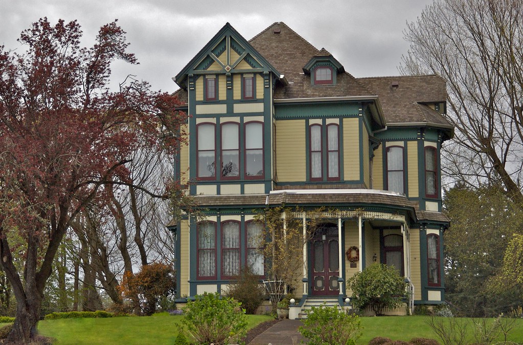 Warren Mansion Built in 1885. Warrenton, Oregon. There is … Flickr