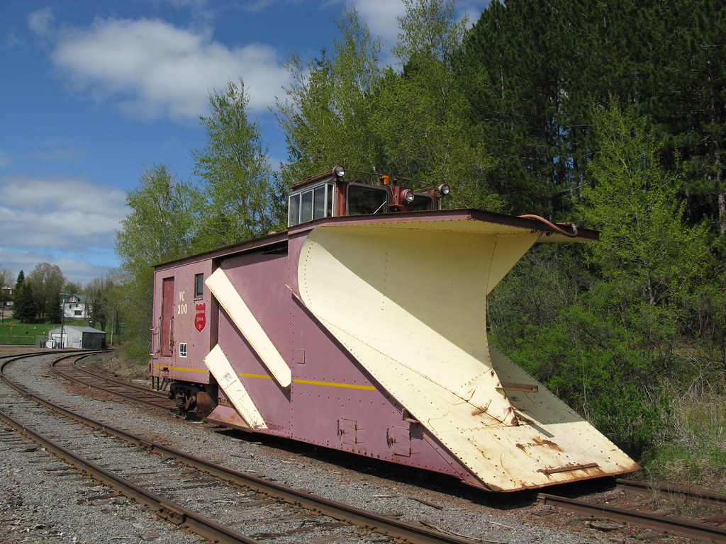 Russell Snow Plow, Wisconsin Central WC 300, seen near Mer… Flickr