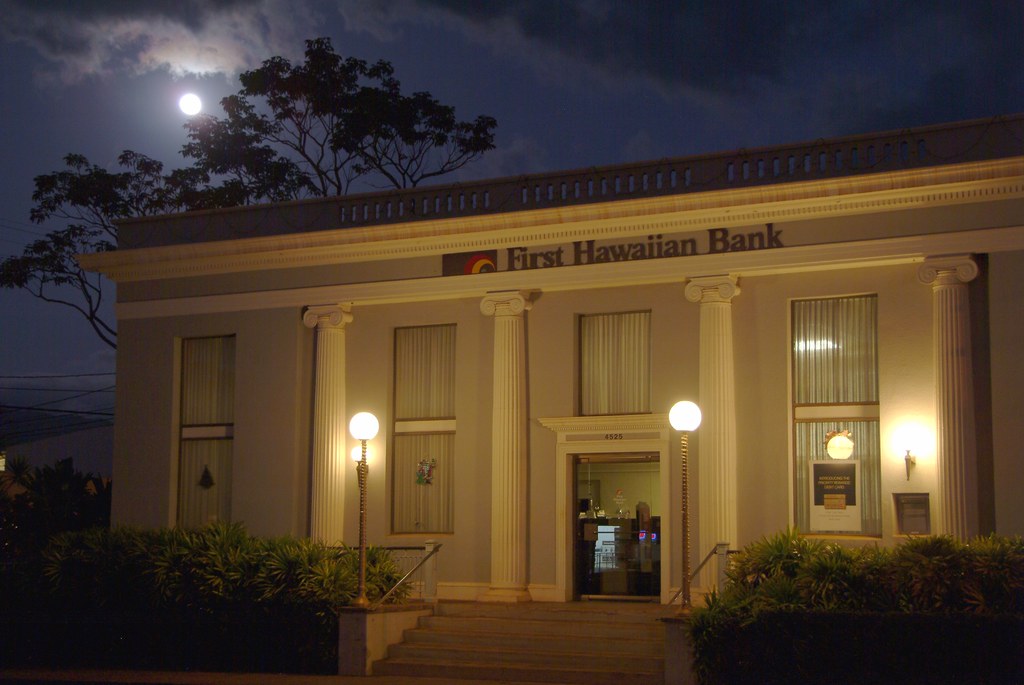 First Hawaiian Bank, Waimea, Kauai Brian Howell Flickr