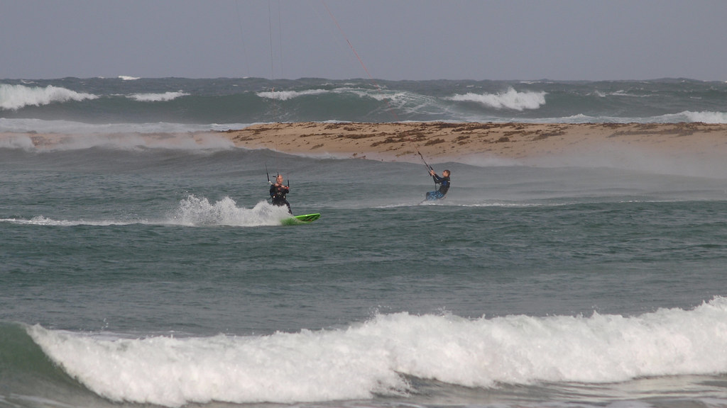 P6112336 Kite Surfing Toowoon Bay NSW Australia Peter Gibson Flickr