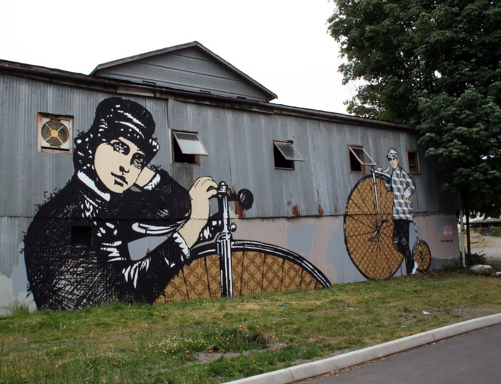 HUB Bike Shop Mural Bellingham,WA Yale R Wolf Flickr