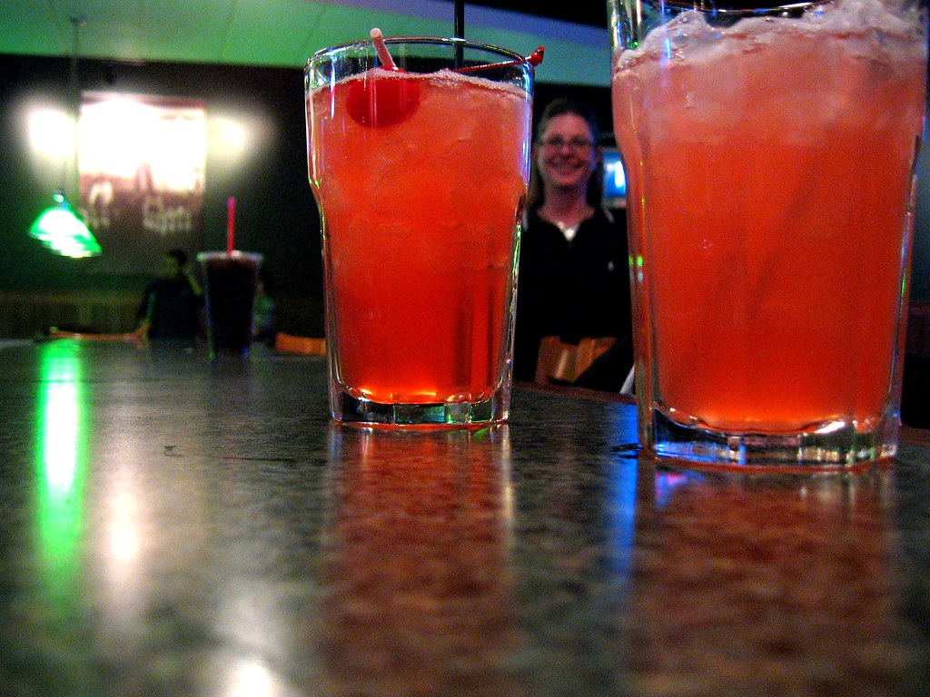 Between two drinks Kind of Where's Waldoesque. Lee Hochstein Flickr