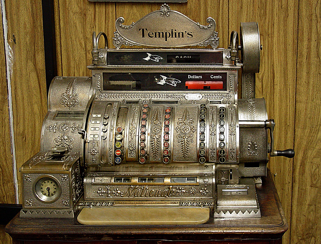 Cash Register Oldfashioned cash register seen in Minneapo… Flickr