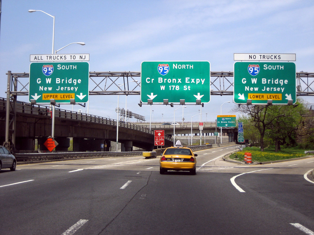 IMG_0042 Henry Hudson Parkway approaching the Cross Bronx … Flickr