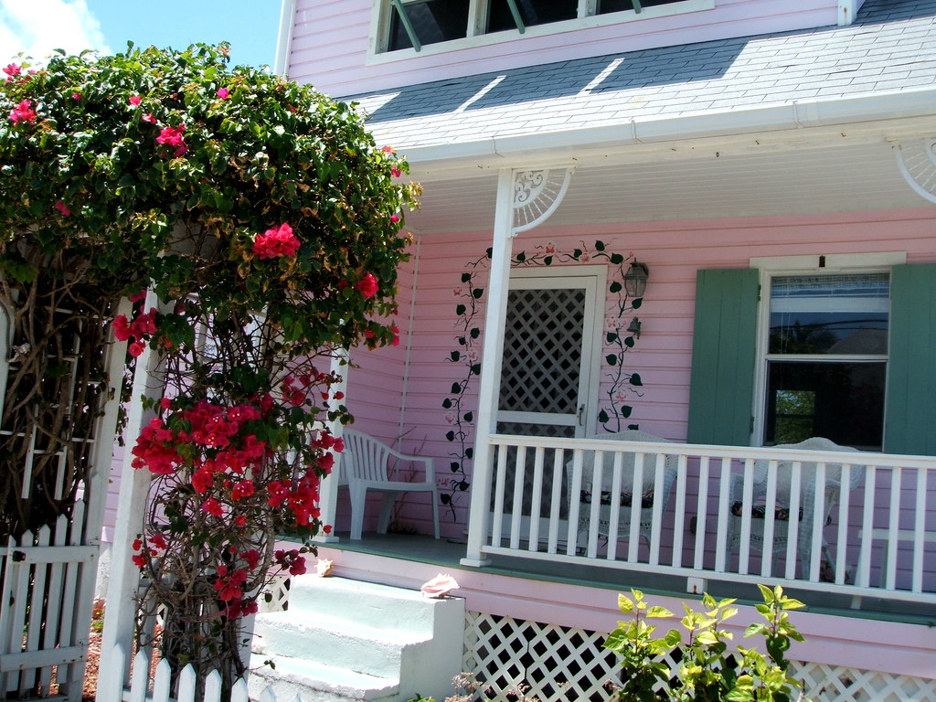 DSCF2779 The homes are painted in soft pastels and the gin… Flickr