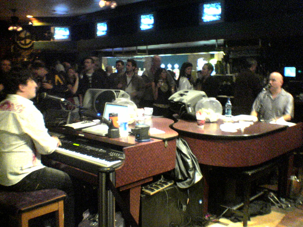 dueling pianos at new york new york Romana.R Flickr