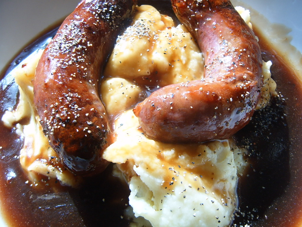 Bangers & Mash Pure comfort food on a cold day in April Annie Mole