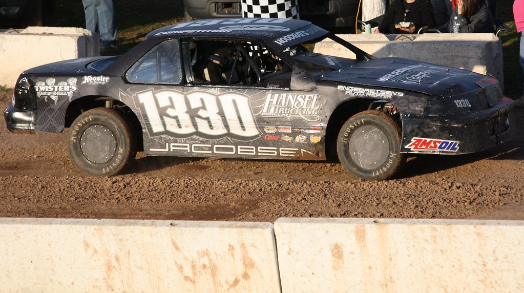 5.7.11 Shawano Speedway IMCA Stock car winner 1330 Jaco… Flickr