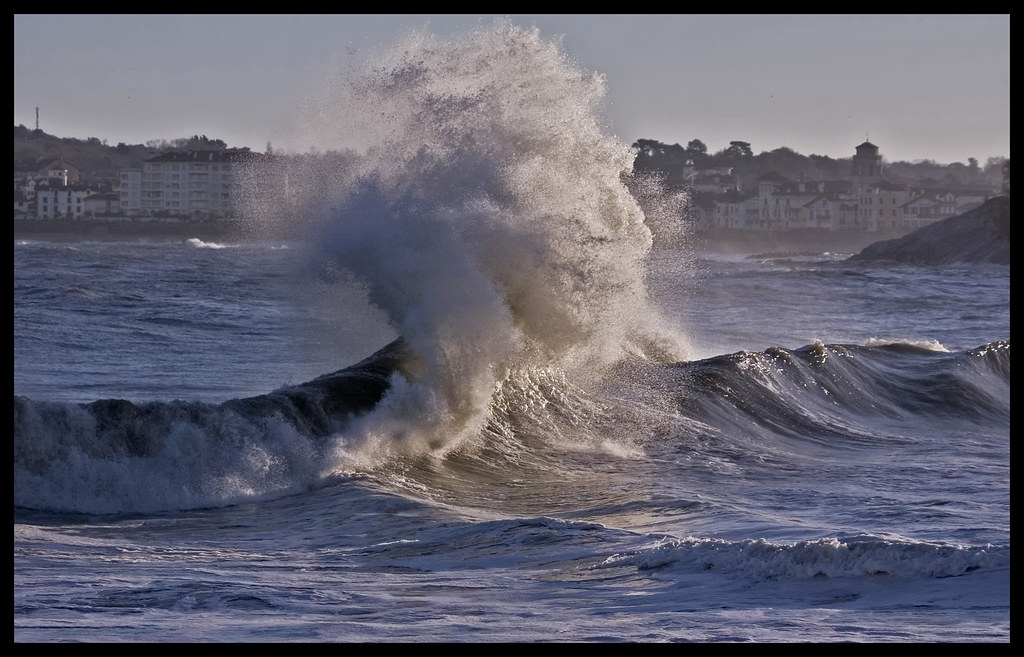 Retour de vague St jean de luz hiver 2008 JuLî£N Flickr