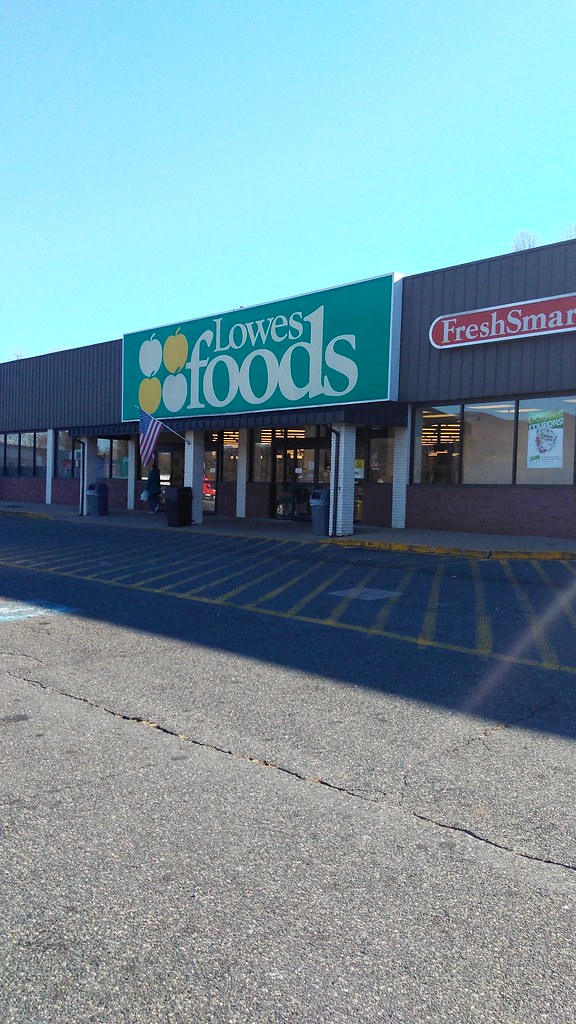 Lowe's Foods Stuart, Virginia Jamie Middleton Flickr