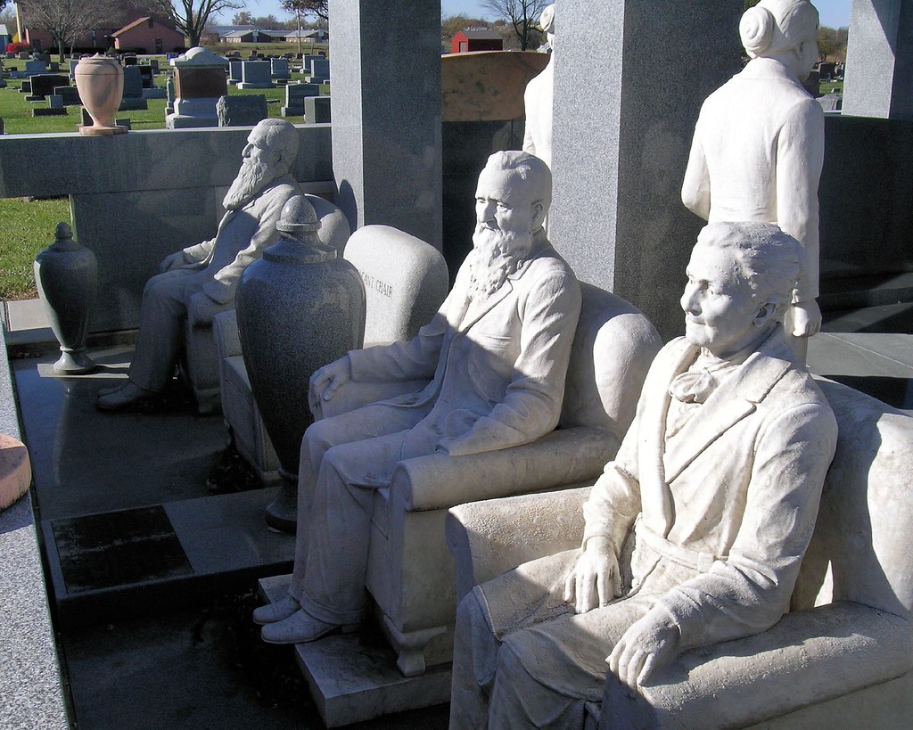 Davis Memorial Hiawatha, Kansas 2 Located in Mount Hope… Flickr