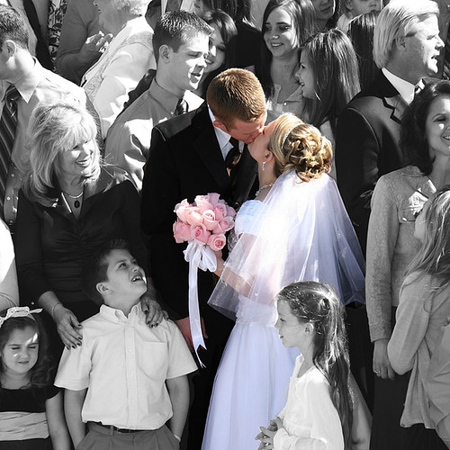 Wedding Kiss 1328ebw The Wedding day Kiss with selective… Flickr