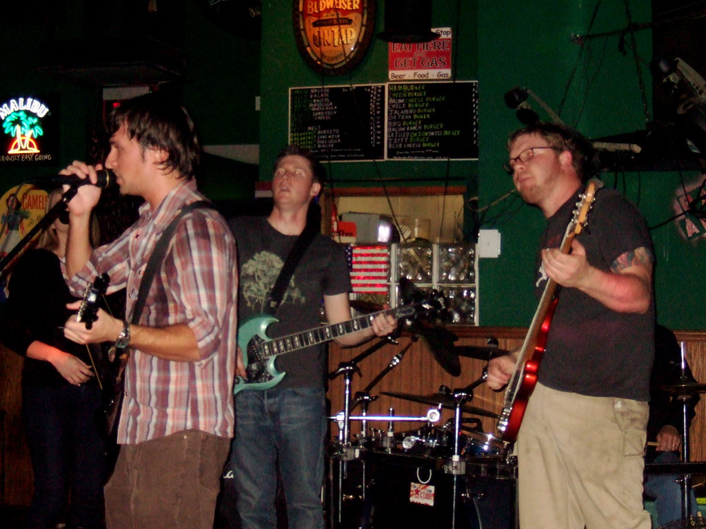 DSCF1787 The Action Item, Back Alley, Fullerton, Nov 17, 2… Flickr