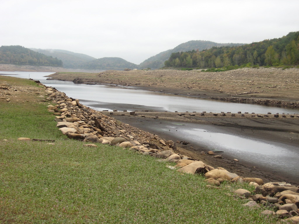 colebrook river dam This picture was taking at colebrook r… Flickr