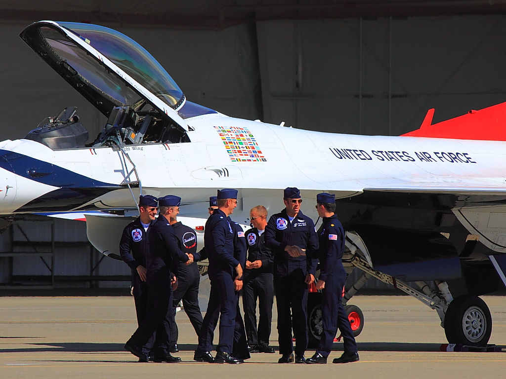 IMG_4707 Thunderbirds Pilots, Beale AFB Air Show, CA Flickr