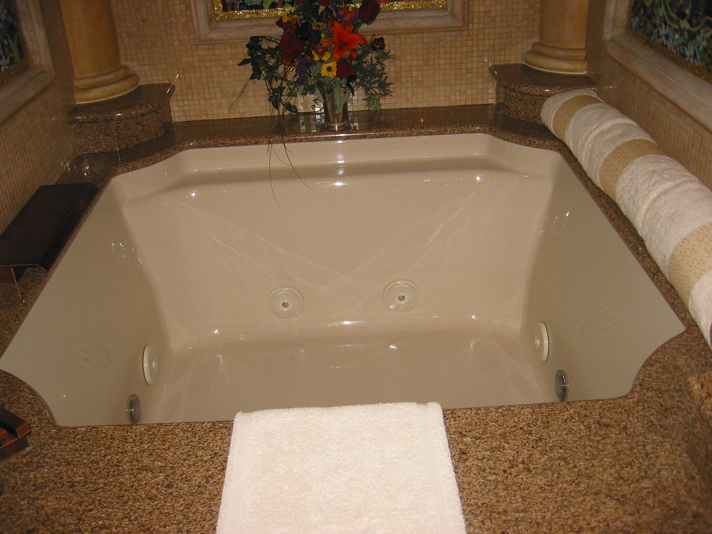 Cinderella's Tub This was the largest tub I have ever seen