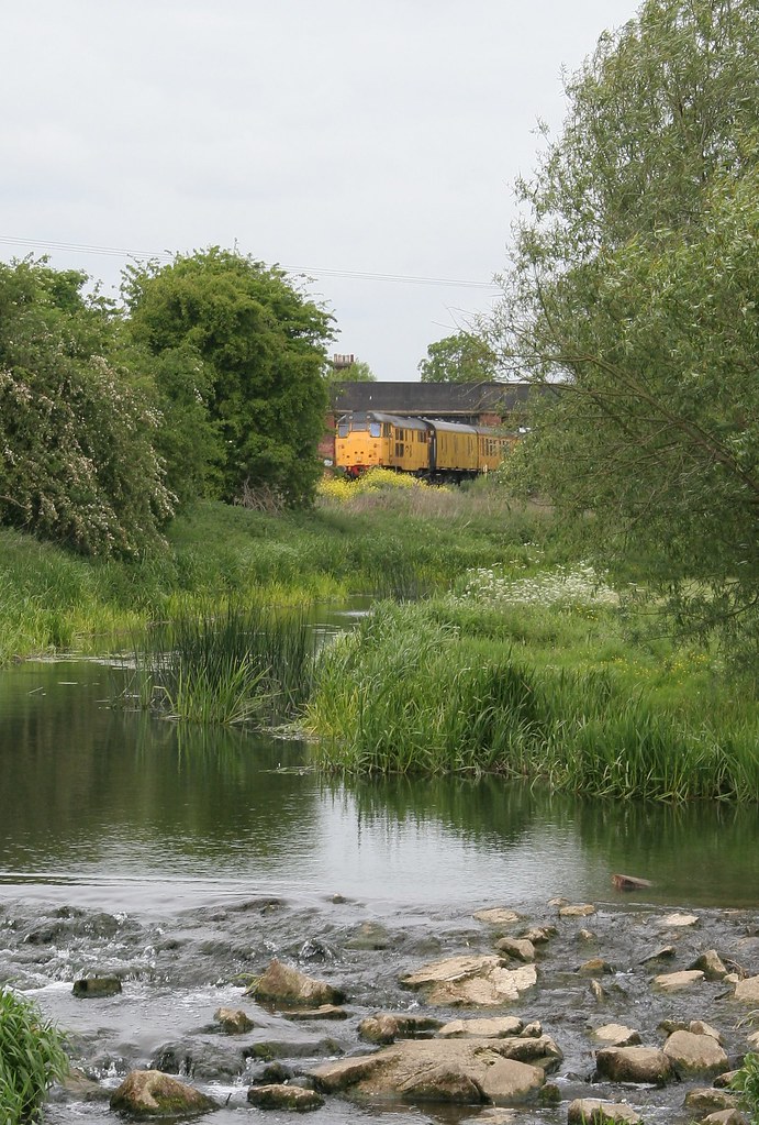 Burton Latimer Country Park with 31 605 on RTC trib train Flickr