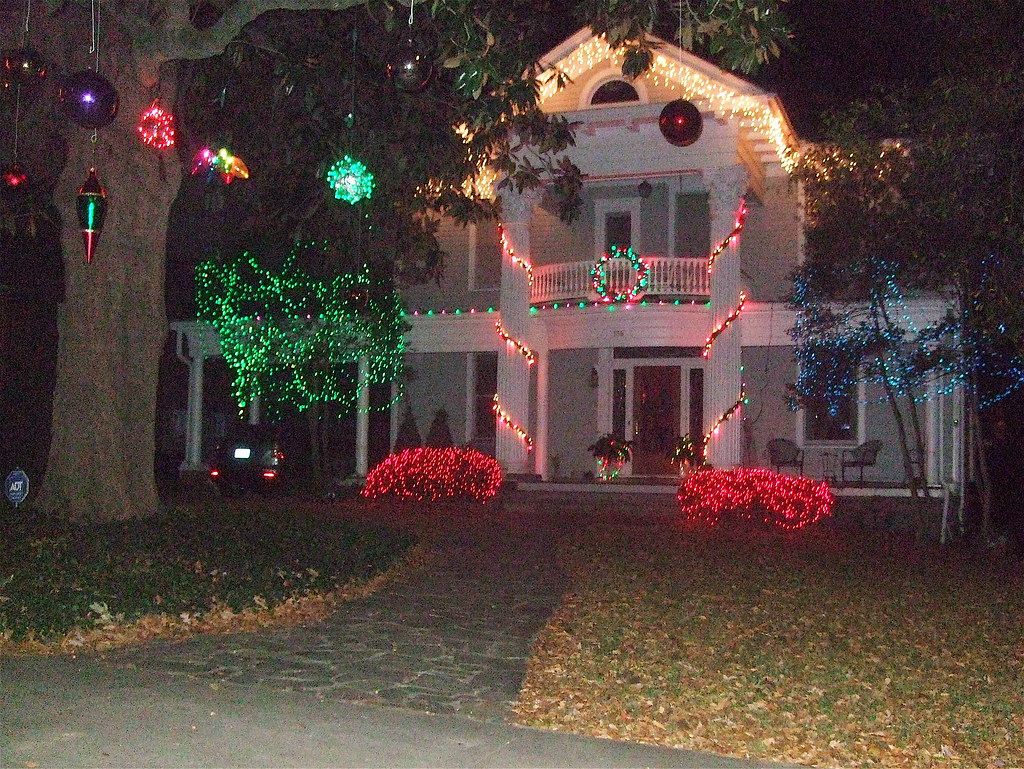 Christmas Lights Atlanta, GA home decorated for Christmas