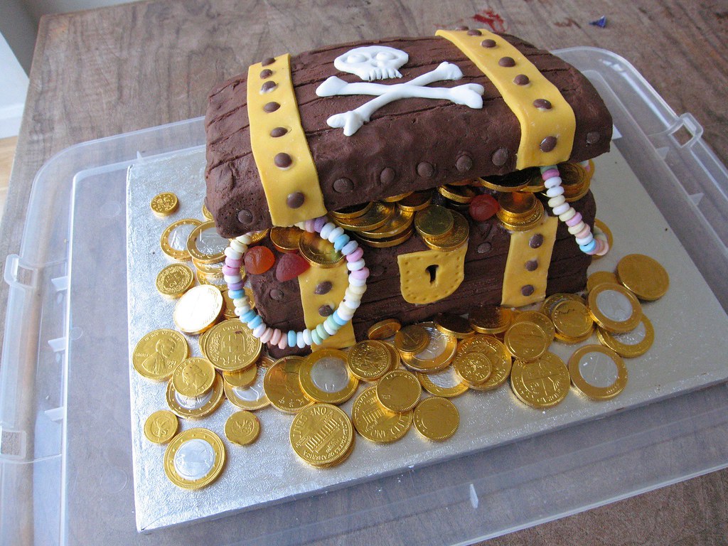 Treasure Chest, birthday cake Made by woody (with a bit of… Flickr