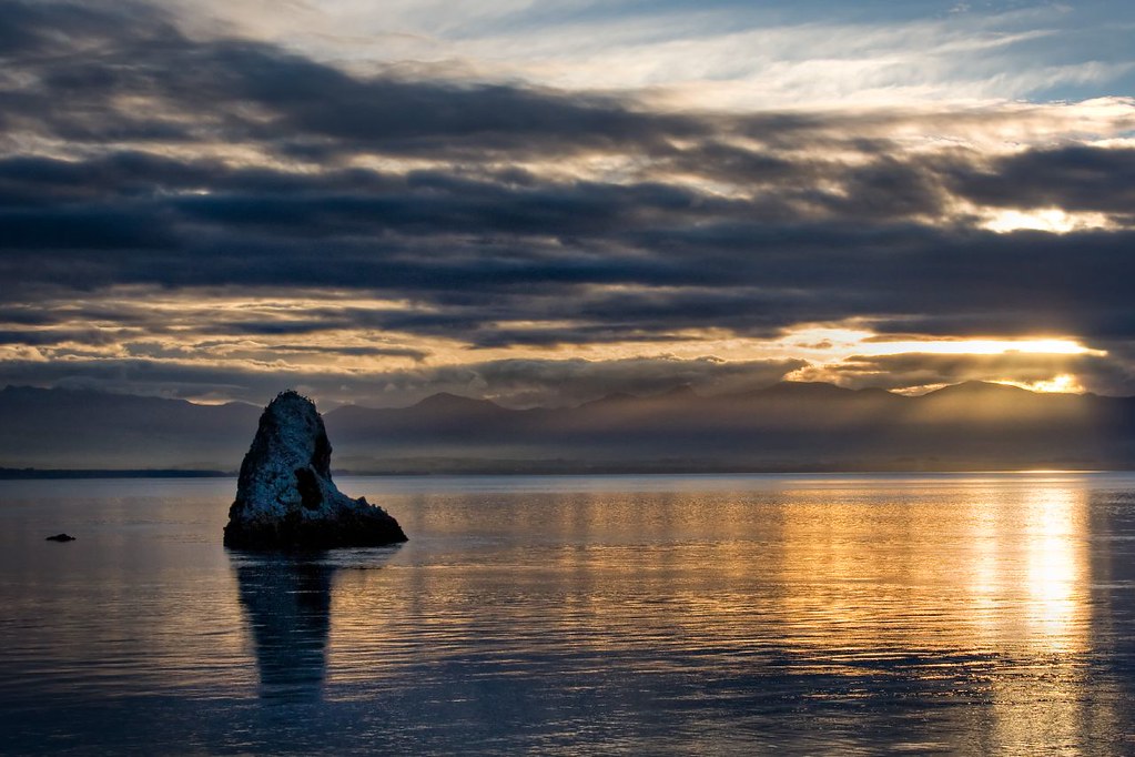 Fifeshire Rock Nelson A still evening in Nelson. On the la… Flickr