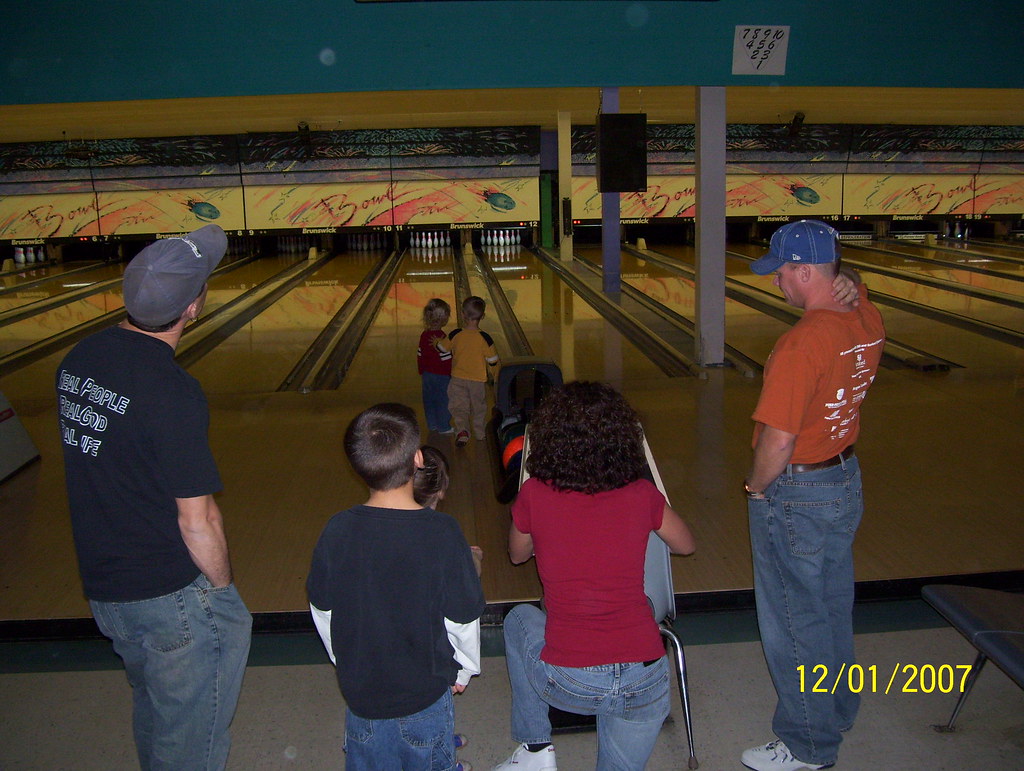 BowlingMeadowood Lanes RC Susan Martin Flickr