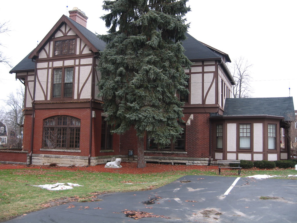 The Elliot House in Kokomo, IN The Elliot House is owned b… Flickr