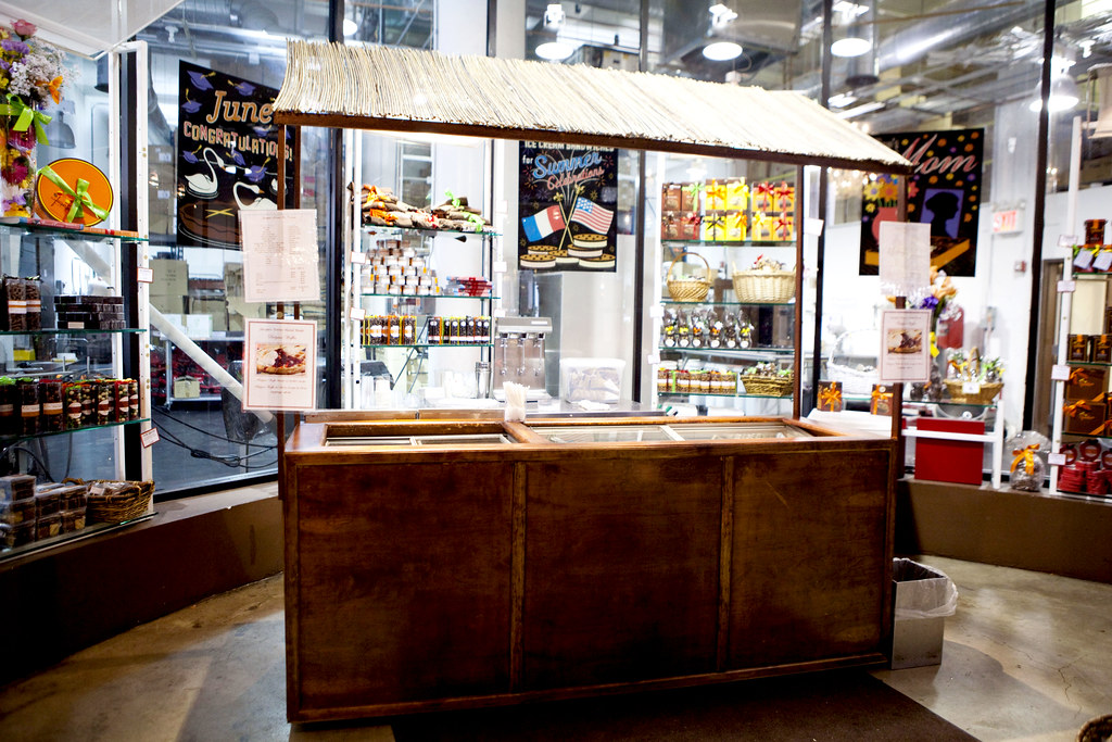 Ice cream stall Jacques Torres, Hudson Street location © 2… Flickr