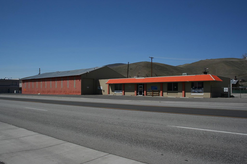 Copeland Lumber For Sale The former Copeland Lumber in Car… Flickr