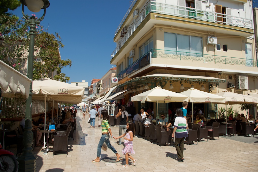 Argostoli Cafe Life There are many cafes, restaurants and … Flickr