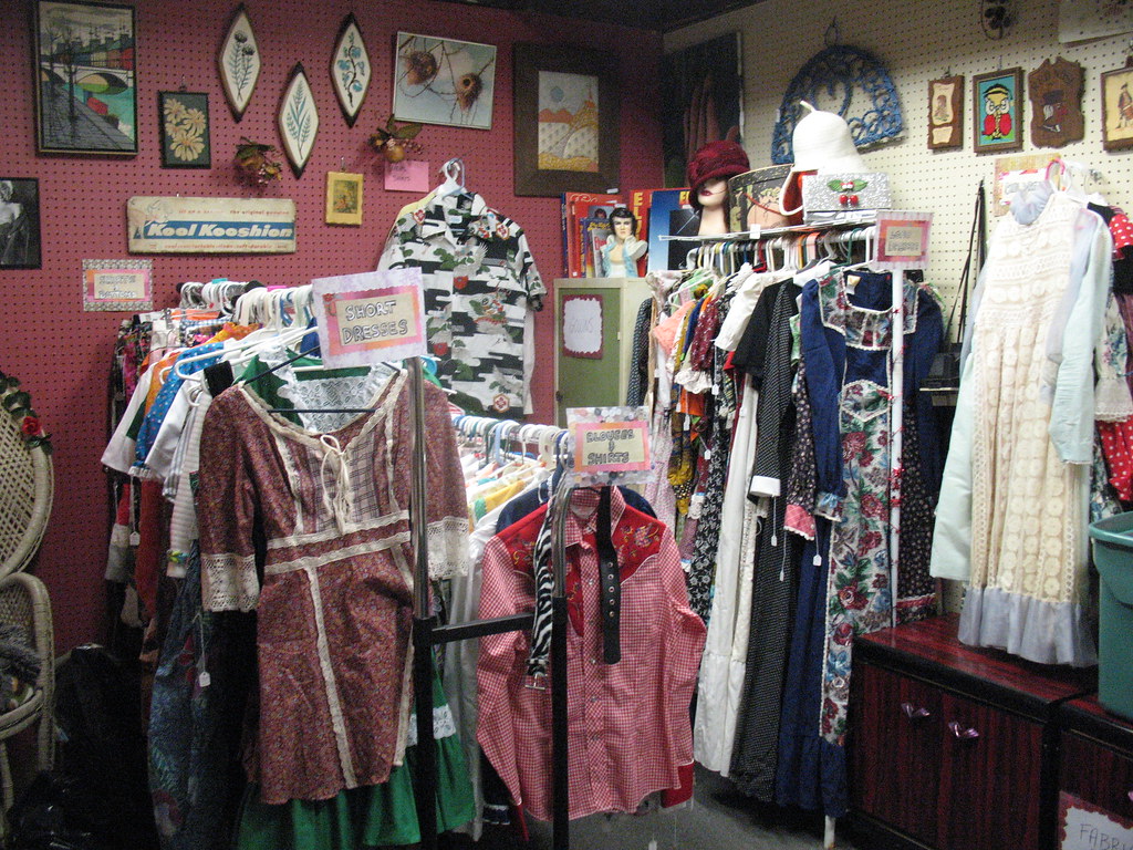 Montvale Antique & Arts Mall The Montvale Antique and Arts Mall Photos of the various s&hellip; Flickr