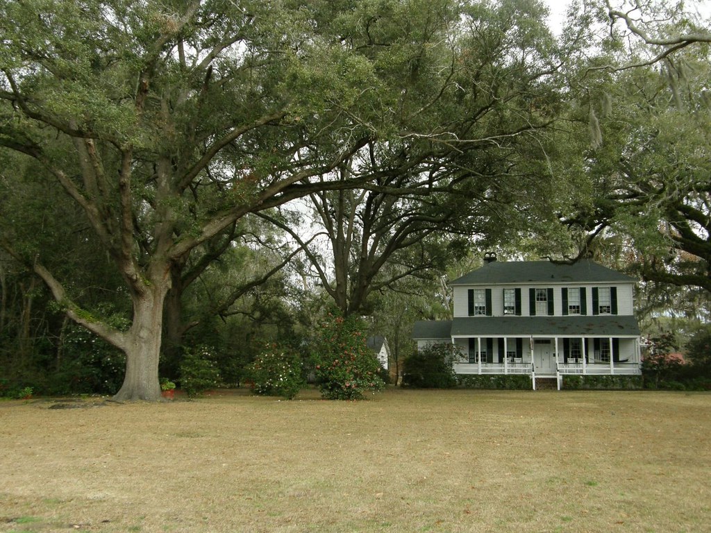 BaconFraser House It looks like a toy house next to these… Flickr
