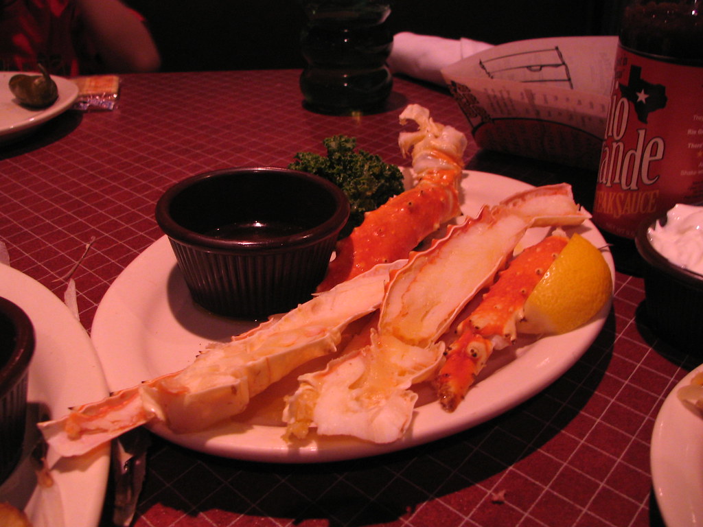15Jul05 74324 PM_289 King Crab! Quite nice .. but we h… Flickr