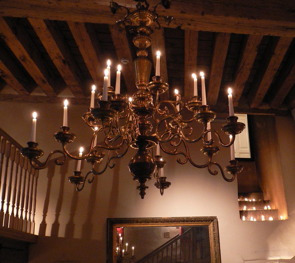 candle light One of the charming details at the Three Sist… Flickr