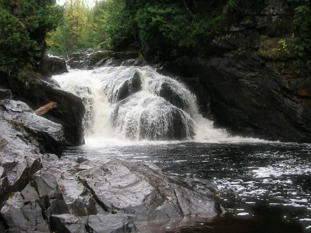 Sturgeon Falls Sturgeon Falls, Sturgeon River Sidna… Flickr