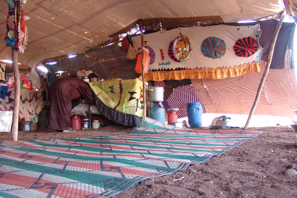 Bedouin tent A colourful bedouin tent in the Syrian countr… Flickr