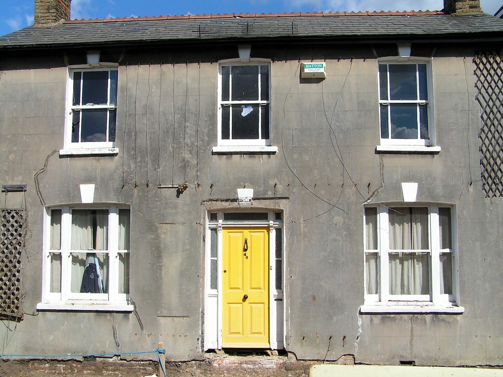 Granny's Cottage Lovely old house and gardens in New Barne… Flickr