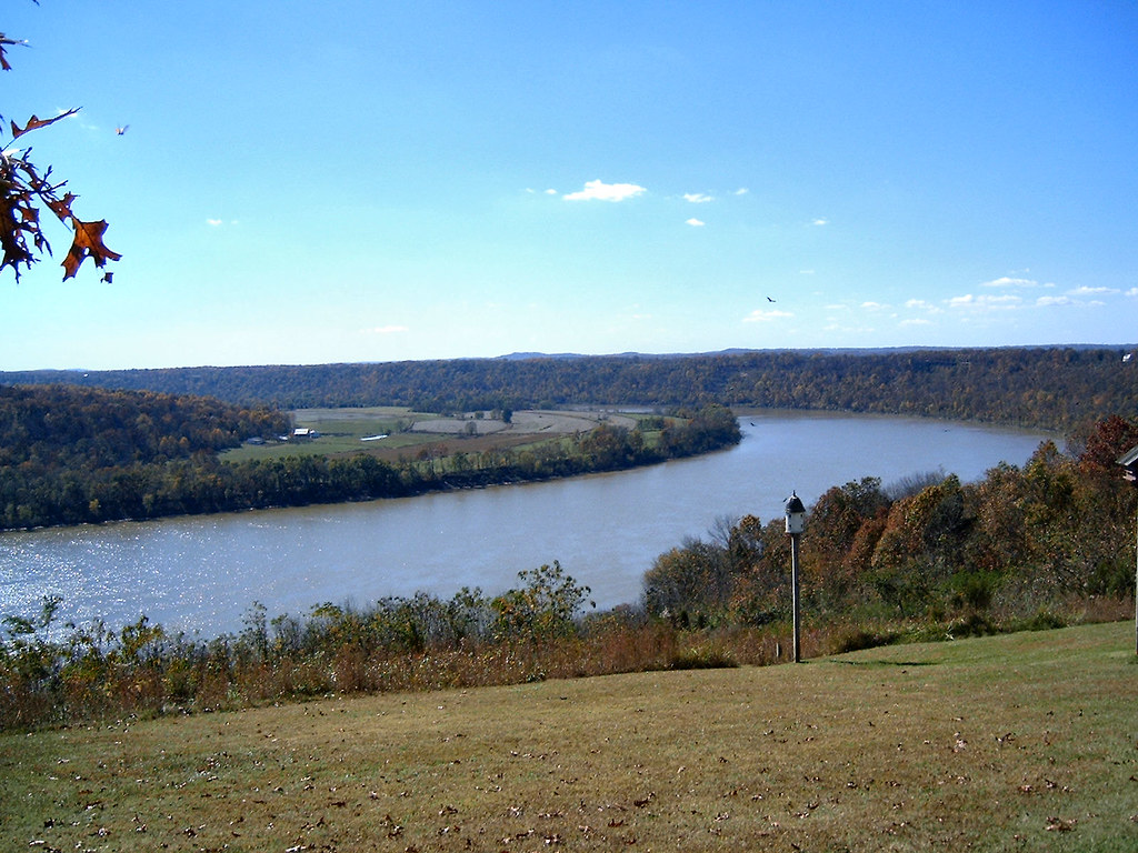 Ohio River View from the Overlook Restaurant in Leavenwort… Flickr