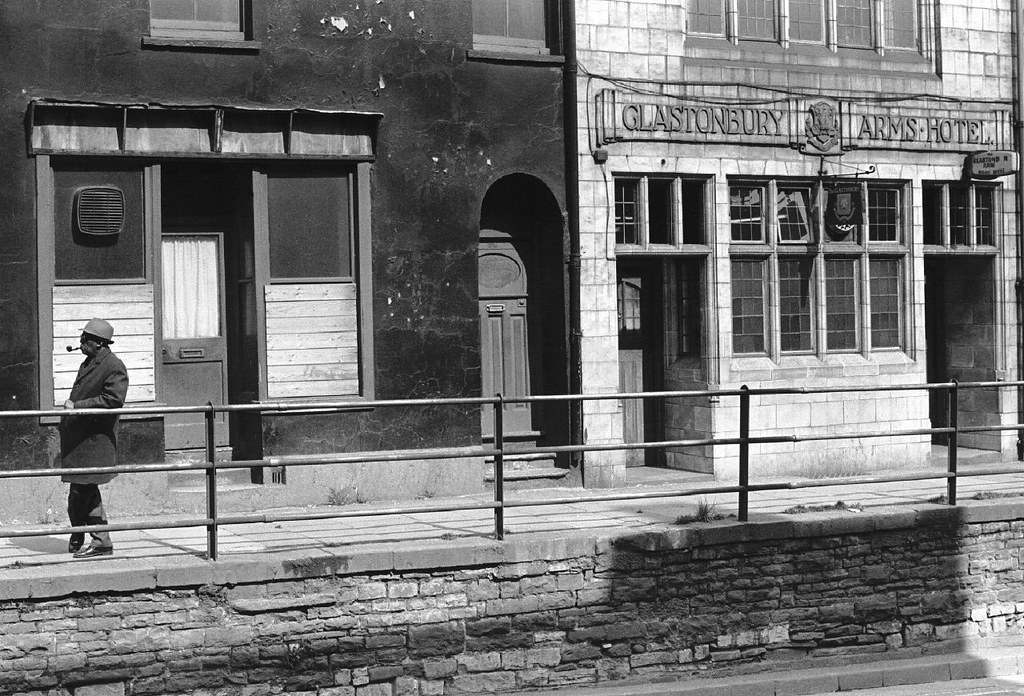 Bute Street, East Side jbsees60 Flickr