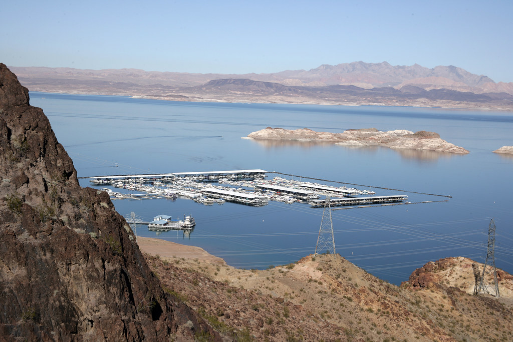 015 Lake Mead Marina Edward Schonsett Flickr