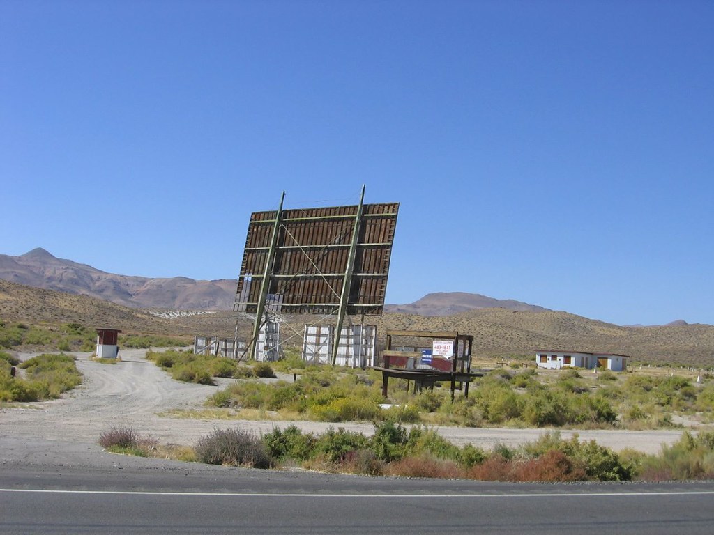 Yerington Drive In Theater This abandoned Drive in Movie T… Flickr
