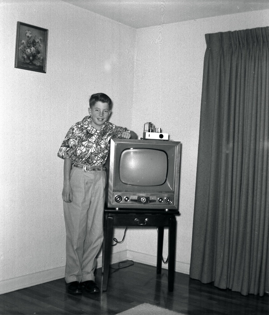 Early 1950s Television Set We got the set in late 1952 or … Flickr
