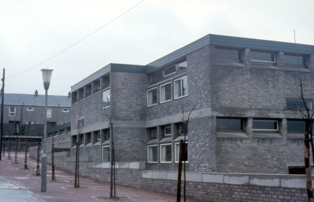 Kildrum School, Cumbernauld Architects Gillespie, Kidd & … Flickr