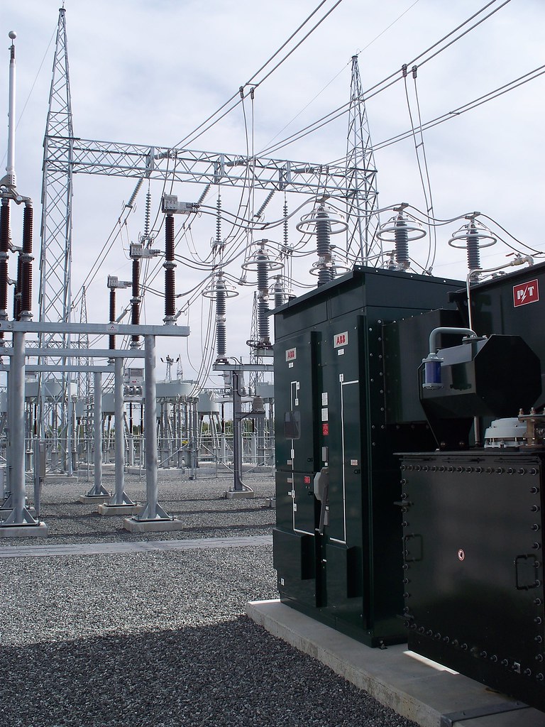 hydro station L'AngeGardien,QC transmission lines ceedub13 Flickr