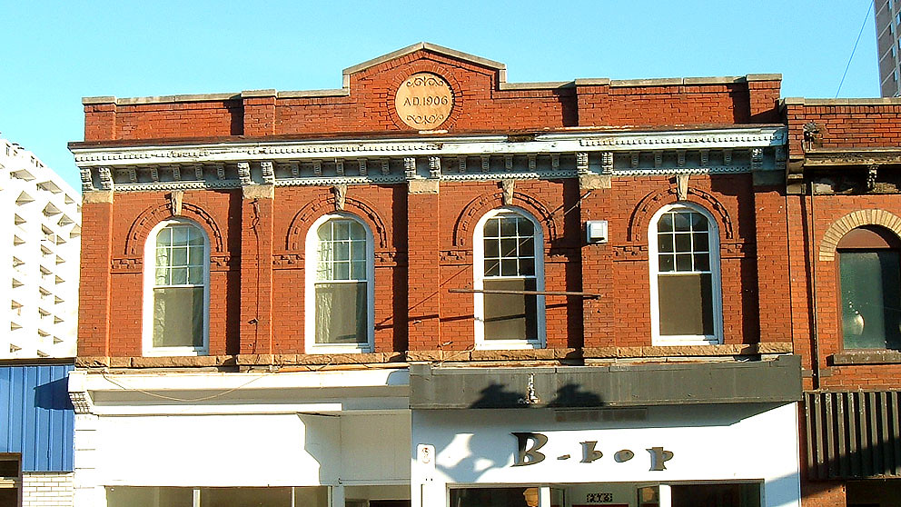 building from 1906, King st., Hamilton, ON Frank Hilzerman Flickr